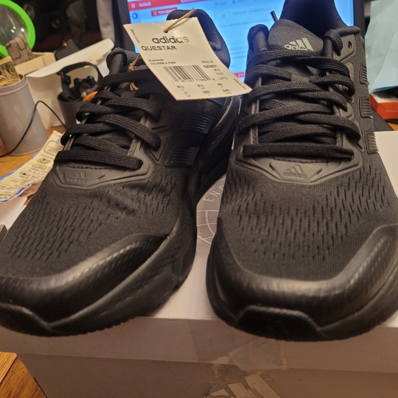 Ladies Adidas Sneakers - Picture 7 of 8